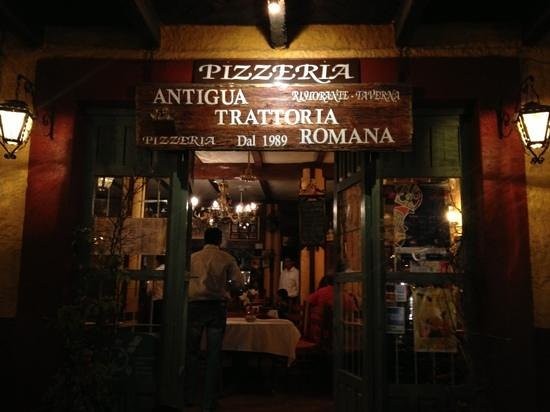 Antigua Trattoria Romana logo