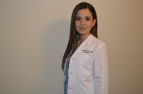 Dra. Romina Villalobos Ayala. Dermatóloga logo